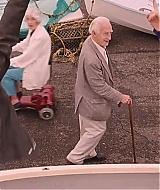 230.jpg