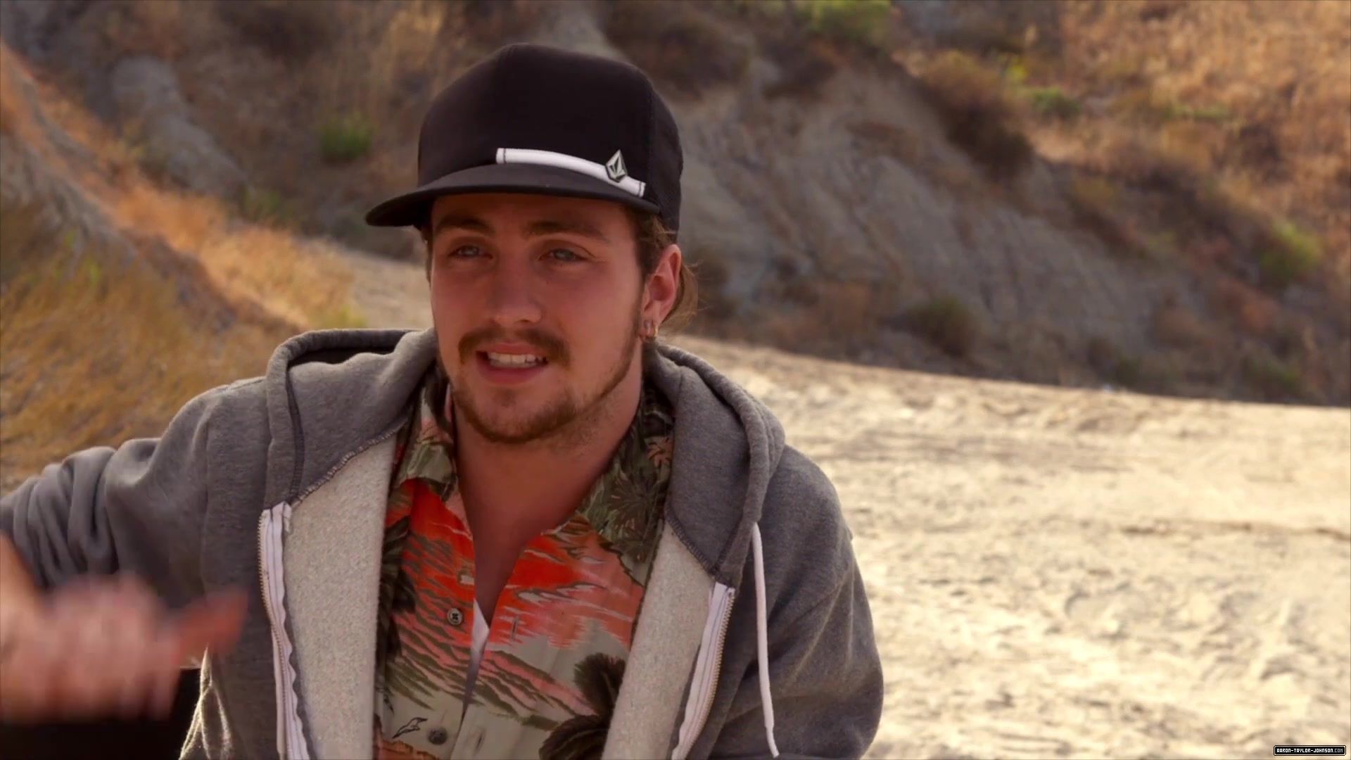 240.jpg