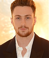 945.jpg