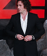 200.jpg
